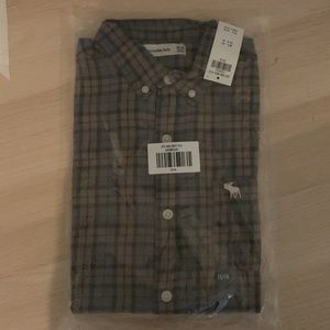 New, NWT, Abercrombie Boys long sleeve button down shirt